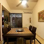 Colibri House